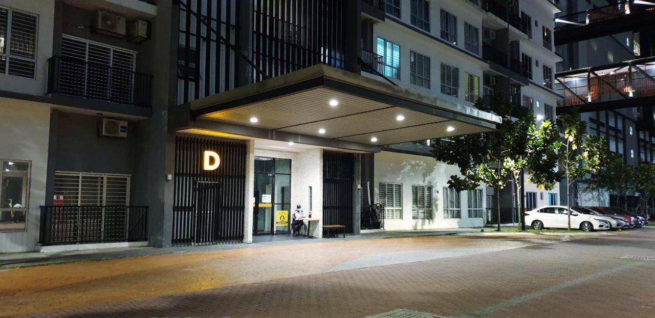 Bsp21 Family Homestay Jenjarum Dış mekan fotoğraf