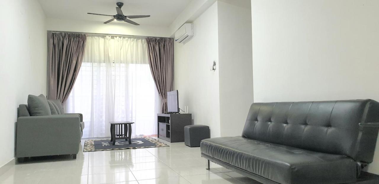 Bsp21 Family Homestay Jenjarum Dış mekan fotoğraf